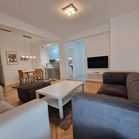 Bright, Modern - 2 Bedroom Condo Skopje Exterior photo