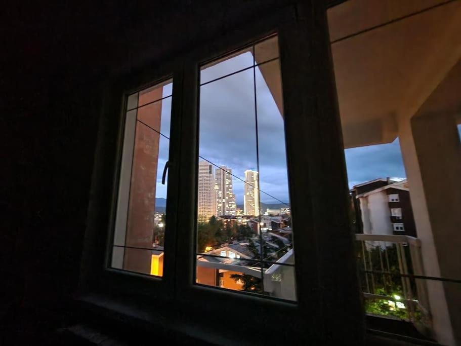 Bright, Modern - 2 Bedroom Apartamento